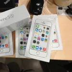 Apple  iPhone 5S 16 Гб---- $ 450USD / Samsung Galaxy  S5 16GB----$450