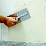 Шпаклевка стен под обои, покраску