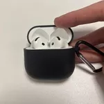 Продаю навушники Apple AirPods 4 в хорошому стані — 4500 грн