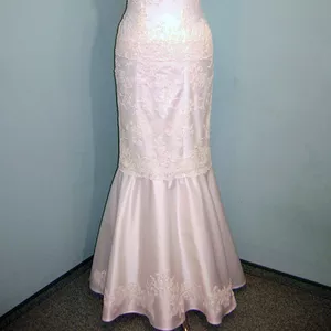 Индивидуальный пошив свадебных и вечерних нарядов.