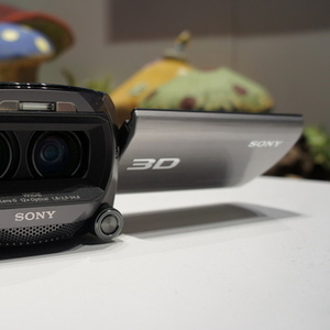Продам Видеокамеру Sony Handycam HDR-TD10E