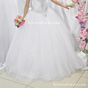 Свадебные платья в наличии,  продажа,  Киев