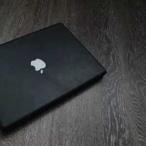 Продам нерабочий ноутбук MacBook  A1181 (Late 2006) на запчасти