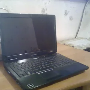 Продам нерабочий ноутбук EMACHINES E627 на запчасти