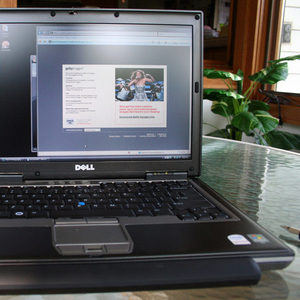Отличный легкий ноутбук Dell Latitude D630