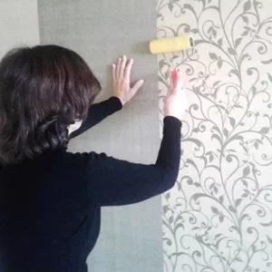 Поклейка обоев Оболонь Виноградарь 