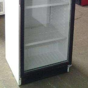 Продам вертикальные холодильные шкафы Klimasan.Б/у. хорошее состояние