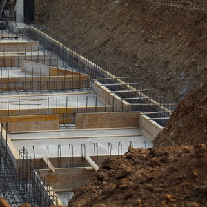 Возведение монолитных бетонных и железнобетонных конструкций