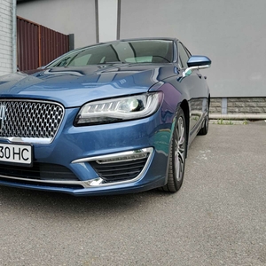 Продам идеальный Lincoln MKZ 2019