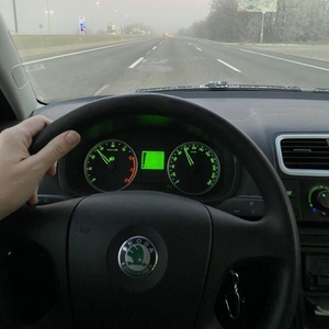 Перегін авто професійними водіями в Україні.