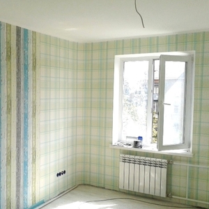 Мастер поклеить обои Киев 