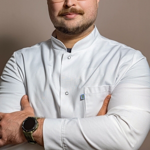 Царук Євген Григорович – психіатр,  психолог,  психотерапевт,  нарколог