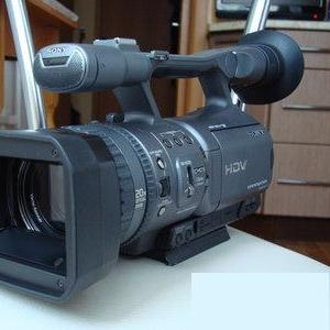 Sony HDR-FX7E Full-HDV с ПОДАРОЧНЫМ комплектом аксесуаров!