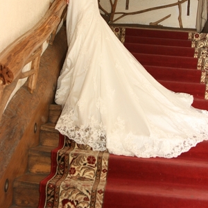 Продам дизайнерское свадебное платье Mia Solano 