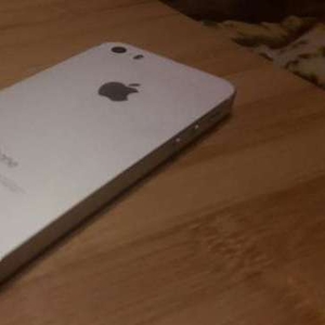 Продам IPhone 5S,  полная комлектация