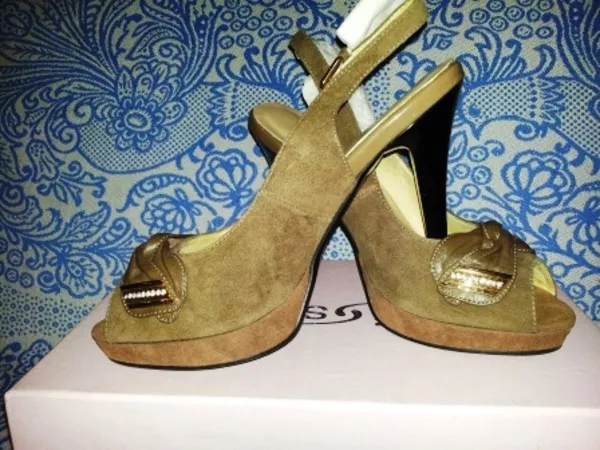 Распродажа босоножек. Натуральный замш.