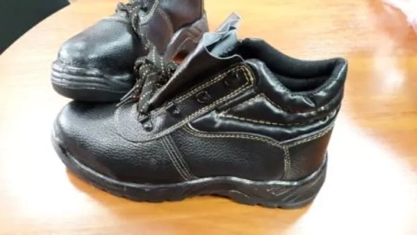 Продажа спецобуви рабочей 2