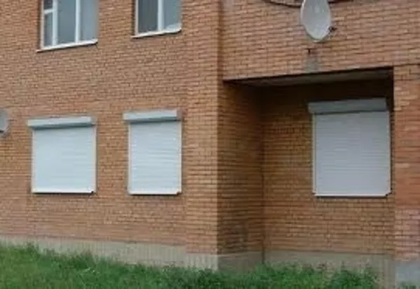 Оконные ролеты Киев, дверные роллеты Киев, установка ролетов на окна