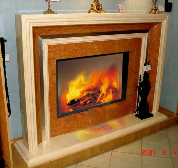 Камин из мрамора в интерьере.Киев.