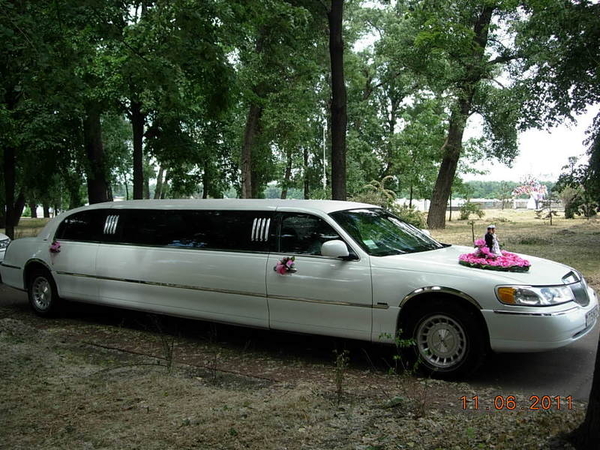 Прокат,  аренда Лимузинов - лимузин на свадьбу.