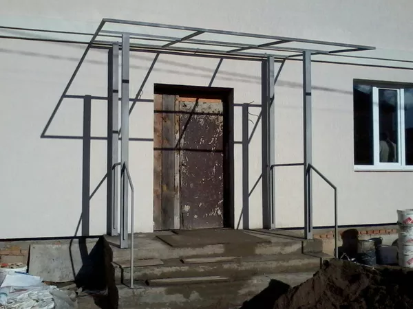 Паркан металевий,  винос балкона,  сходи,  павільйон,  кіоск.  Фото Київ. 4