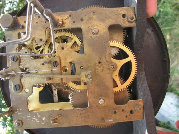 Продам часы старинные 19 в.Германия- Швейцария,  Густав Беккер с трехгонговым боем. 3