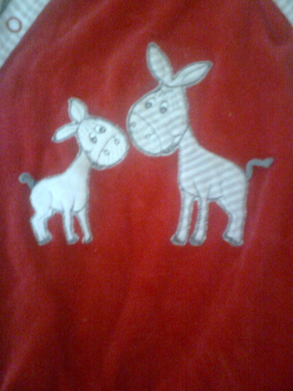 Продам бархатный комбинезончик First smile 3