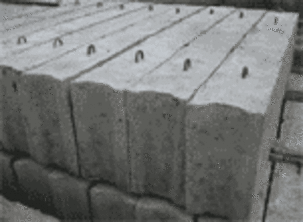 Блоки фундаментные - недорого.