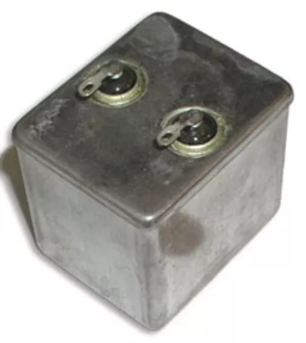 Конденсатор МБГЧ - 1,   10 мкФ 500 в .  пусковой