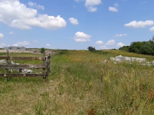 Продам видовой участок в Гостомеле, Буче. под застройку, озеро, лес 2