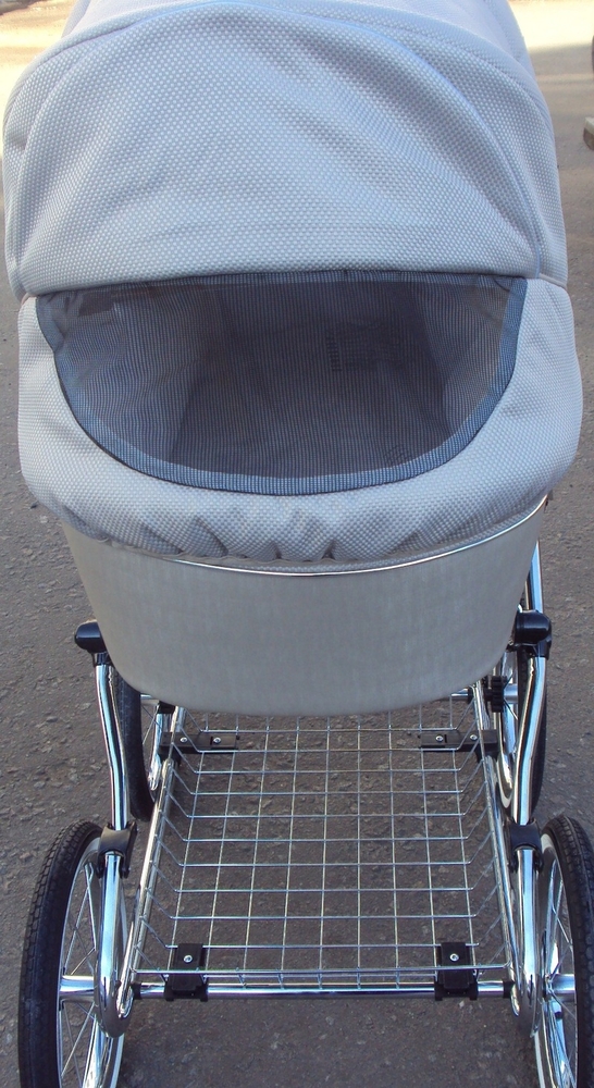 Универсальная коляска Roan Rialto Chrome Lux 3