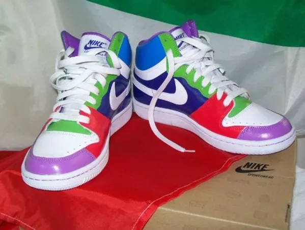 Кроссовки женские кожаные  NIKE оригинал Новинка 2012