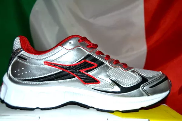 Кроссовки женские фирмы DIADORA  Италия 2