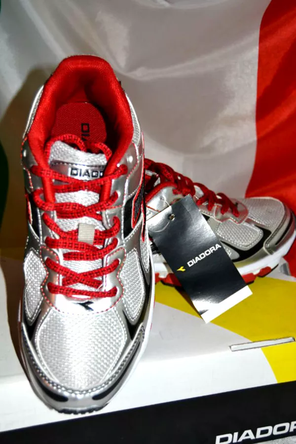 Кроссовки женские фирмы DIADORA  Италия 3