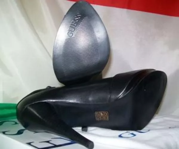 Туфли женские кожаные фирмы GUESS с открытым носком Италия 5