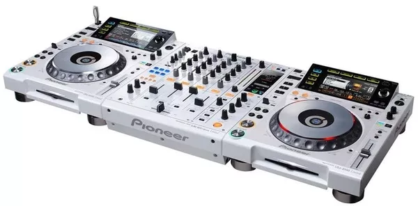 2x Pioneer  CDJ-2000 and  1 х DJM-900 Pack  LIMITED EDITION (WHITE)