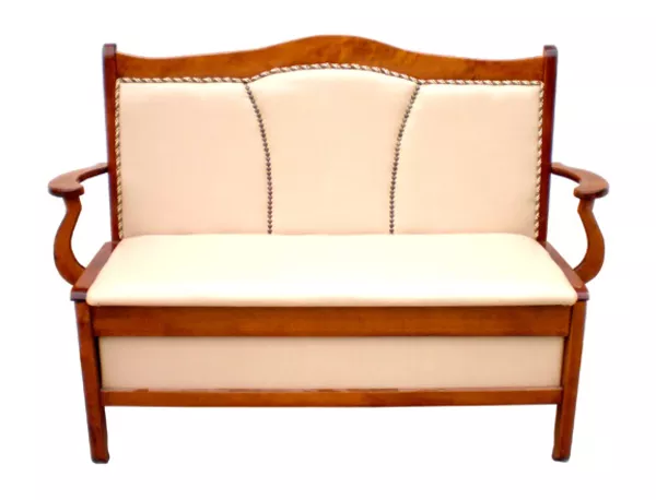 Деревянная лавочка