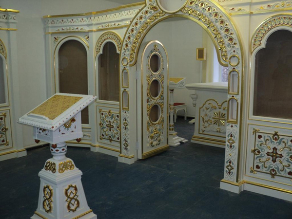 изготовление и золочение иконостаса