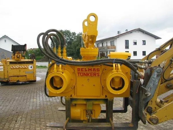 Вибропогружатель Delmag Tunkers