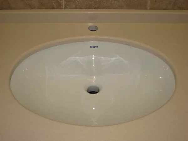 Столешницы из искусственного камня. Столешницы из кварцита.  4