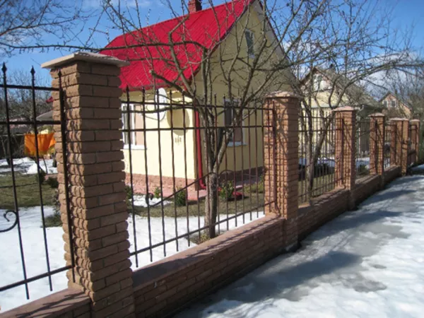 Металлические заборы, ворота, двери, калитки.