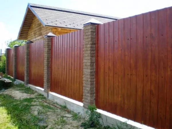 Забор из профлиста 2