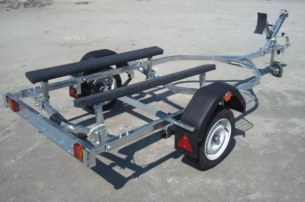 Лодочный прицеп