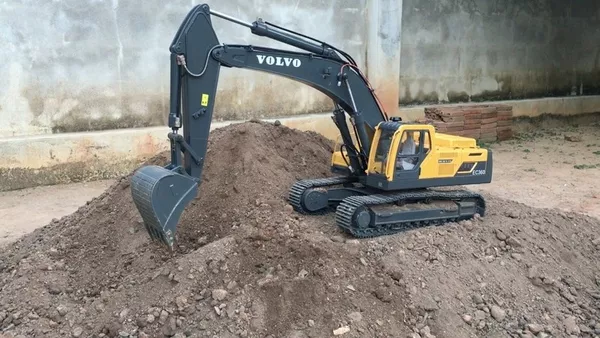 Аренда гусеничного экскаватора VOLVO EC 360 3