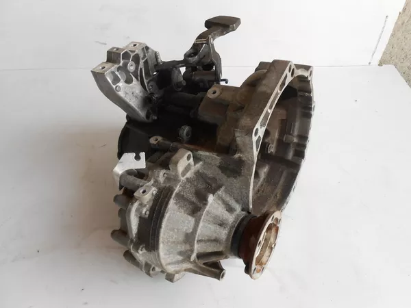 Коробка передач VW Caddy 1.9 TDI 2