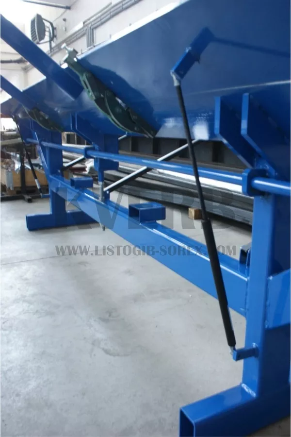 Продам листогибочный станок ZRF-M 2250 mm 4