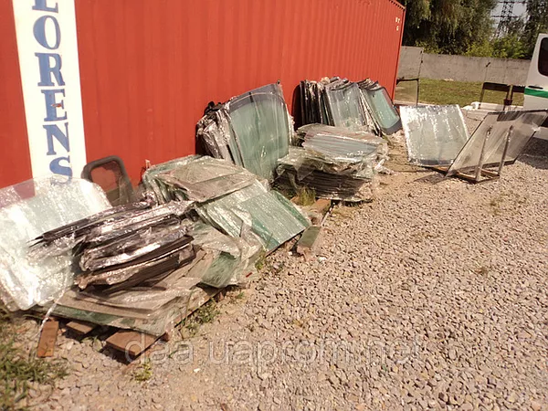 Стекло боковое правое wv crafter, mersedes sprinter