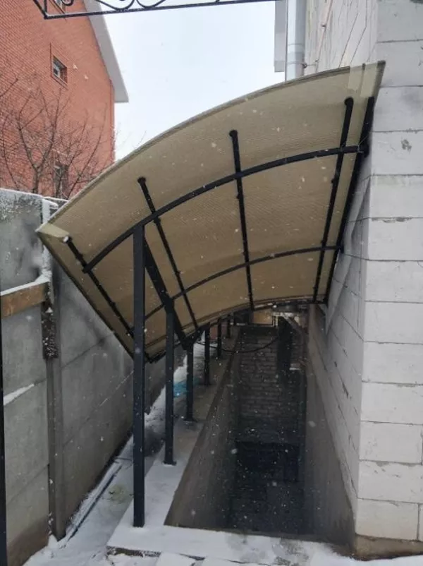 Навесы из черного металла 4