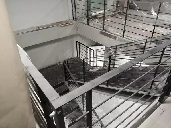 Перила и поручни из черного металла 4