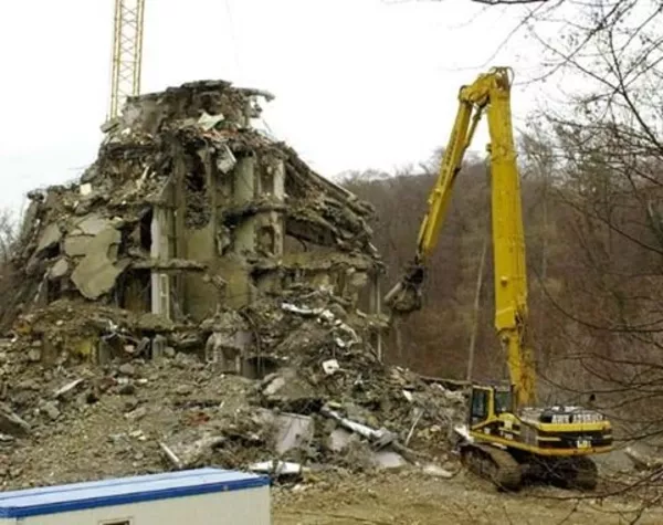   Демонтаж стен,  перегородок,  стяжки,  плитки,  полов. Киев 3